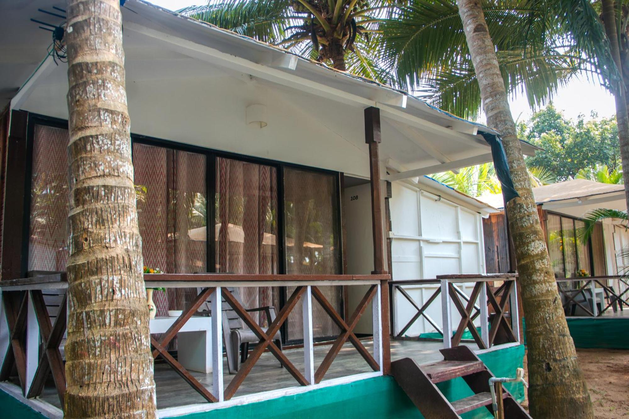 Cuba Patnem Hotel Patnem Beach Exterior foto